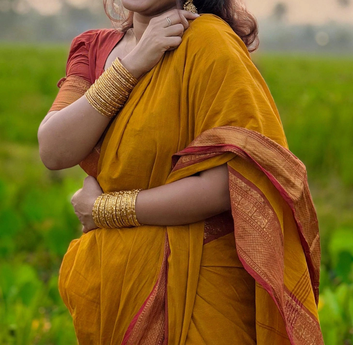 Ponvalaiyal Bangles | Ponnu Valayal Pack of 24 Bangles - Image 6